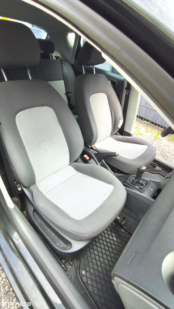 Seat Ibiza 1.4 16V Style - 13