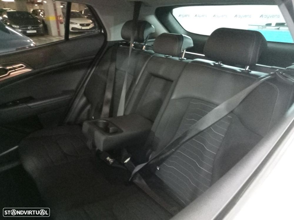 Kia Sportage 1.6 T-GDi PHEV Tech - 10