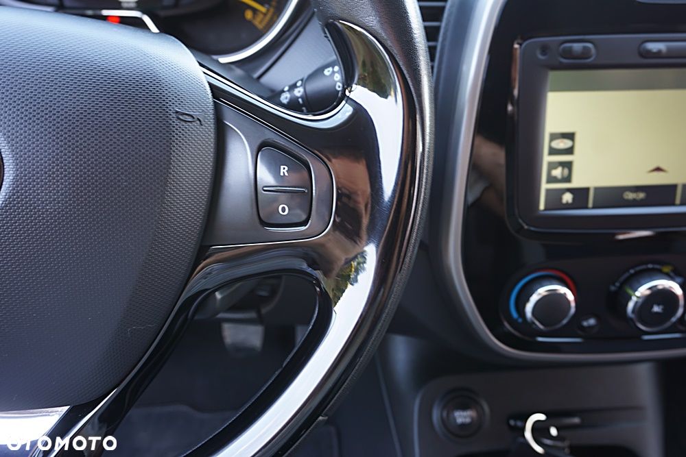 Renault Captur - 26