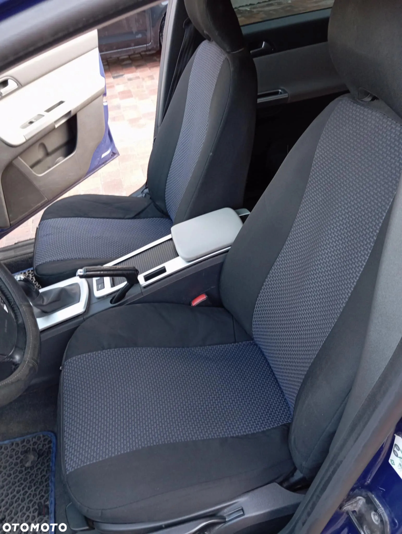 Volvo V50 1.6D DPF DRIVe - 9