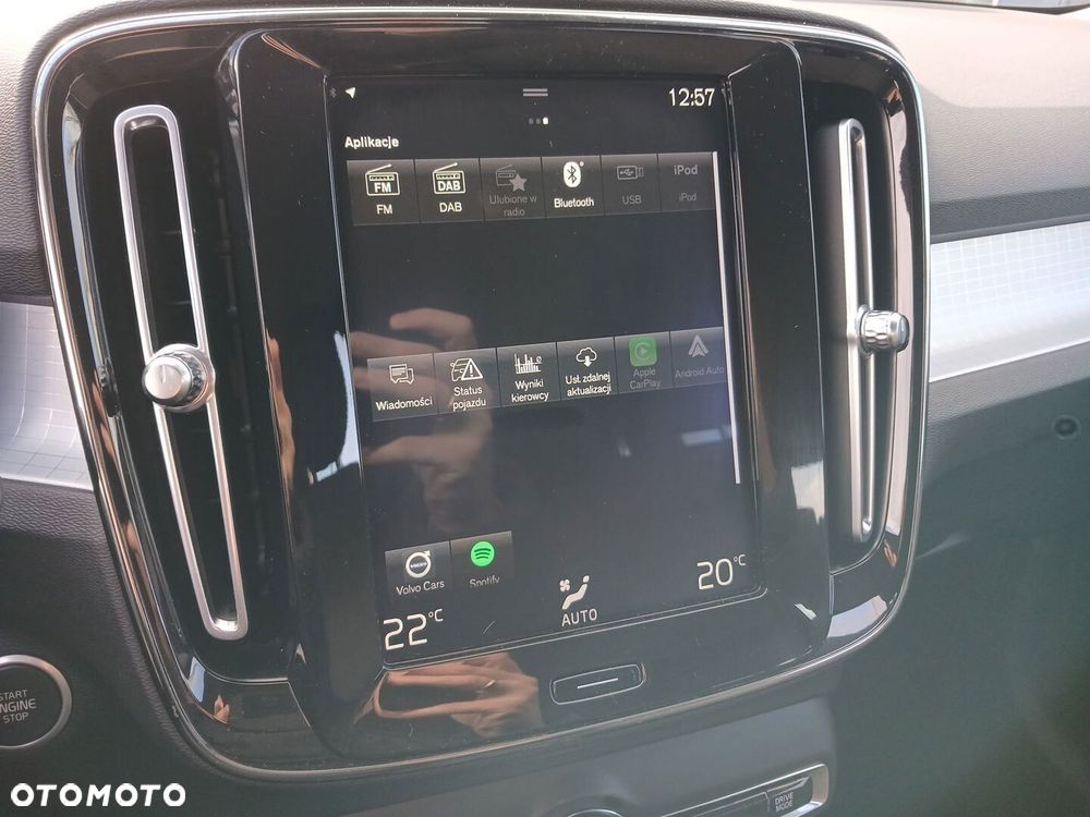Volvo XC 40 T3 Momentum - 26