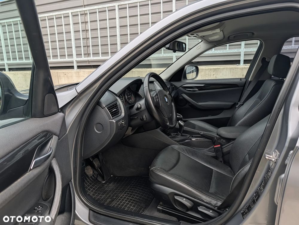 BMW X1 xDrive20d - 13