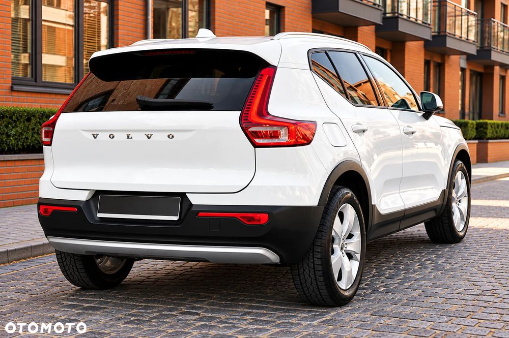 Volvo XC 40 T3 Momentum Pro - 16