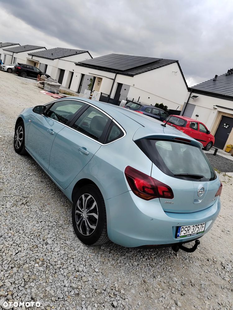 Opel Astra 1.7 CDTI DPF Cosmo - 7