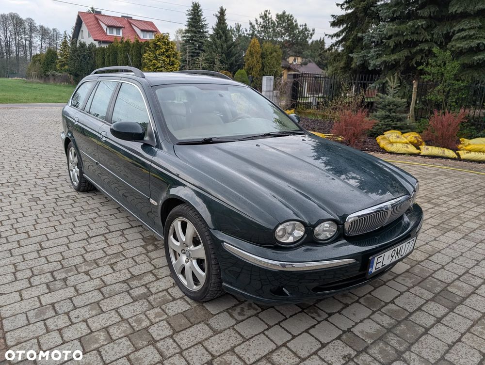 Jaguar X-Type ver-3-0-v6-4x4-executive - 1