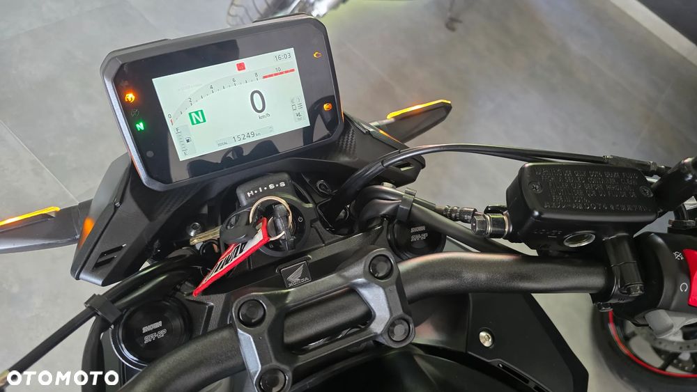 Honda Hornet - 19