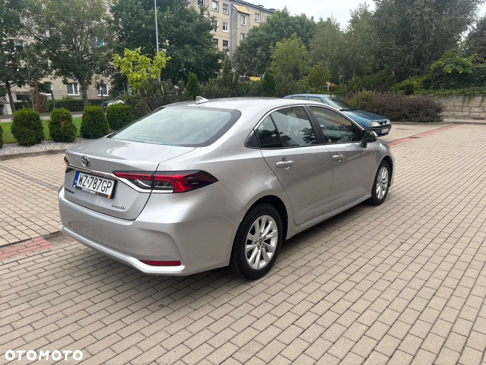Toyota Corolla 1.8 Hybrid Comfort - 12