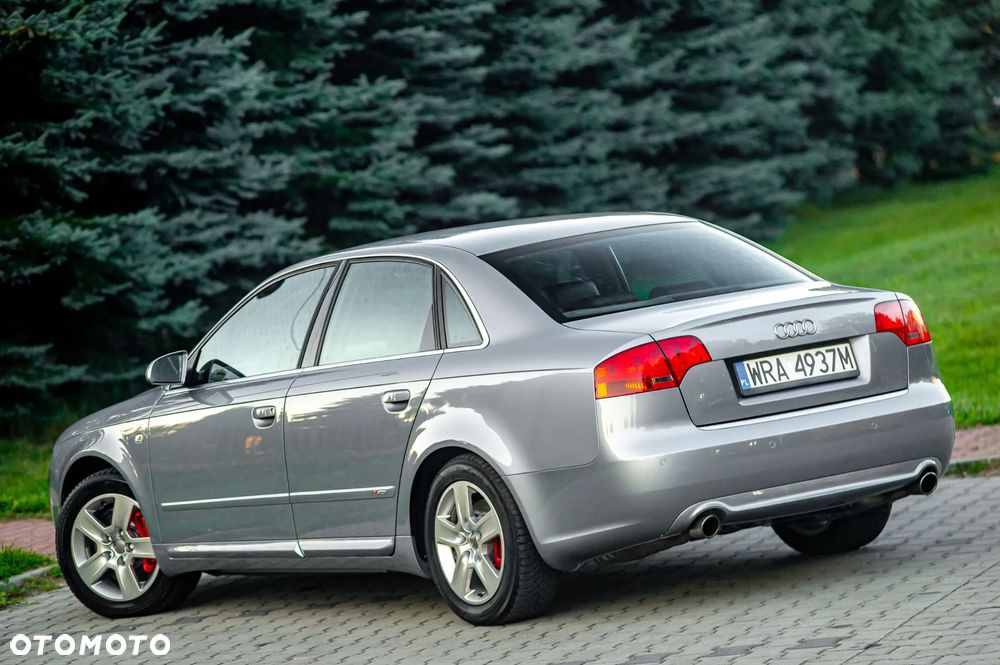 Audi A4 Limousine 2.0 T FSI quattro - 18