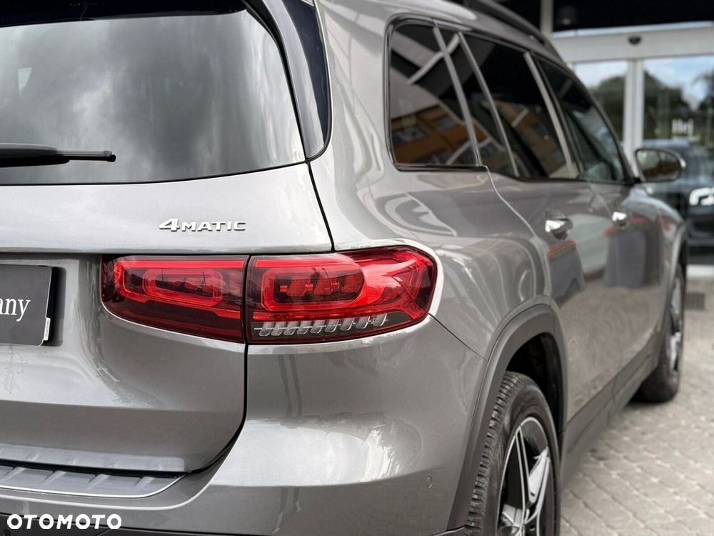 Mercedes-Benz GLB 220 d 4-Matic AMG Line 8G-DCT - 29