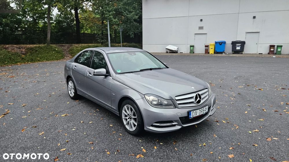 Mercedes-Benz Klasa C 180 BlueEFFICIENCY Avantgarde - 8