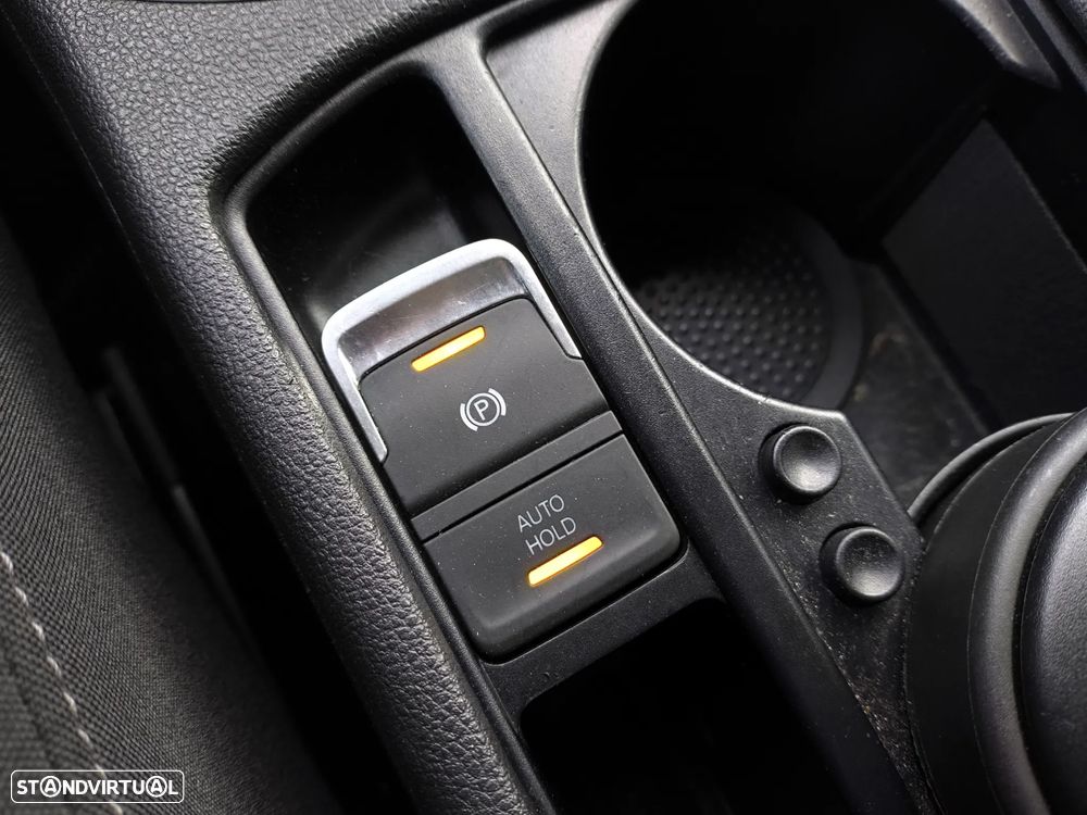 VW Touran 2.0 TDI Confortline - 22