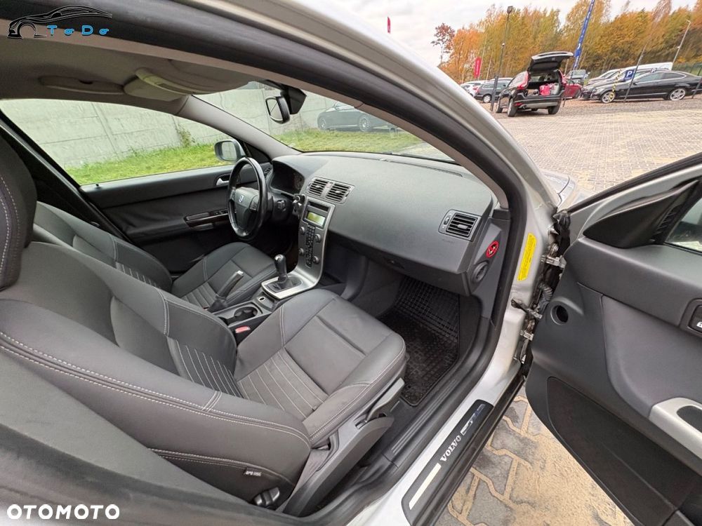 Volvo V50 1.6D Summum - 23