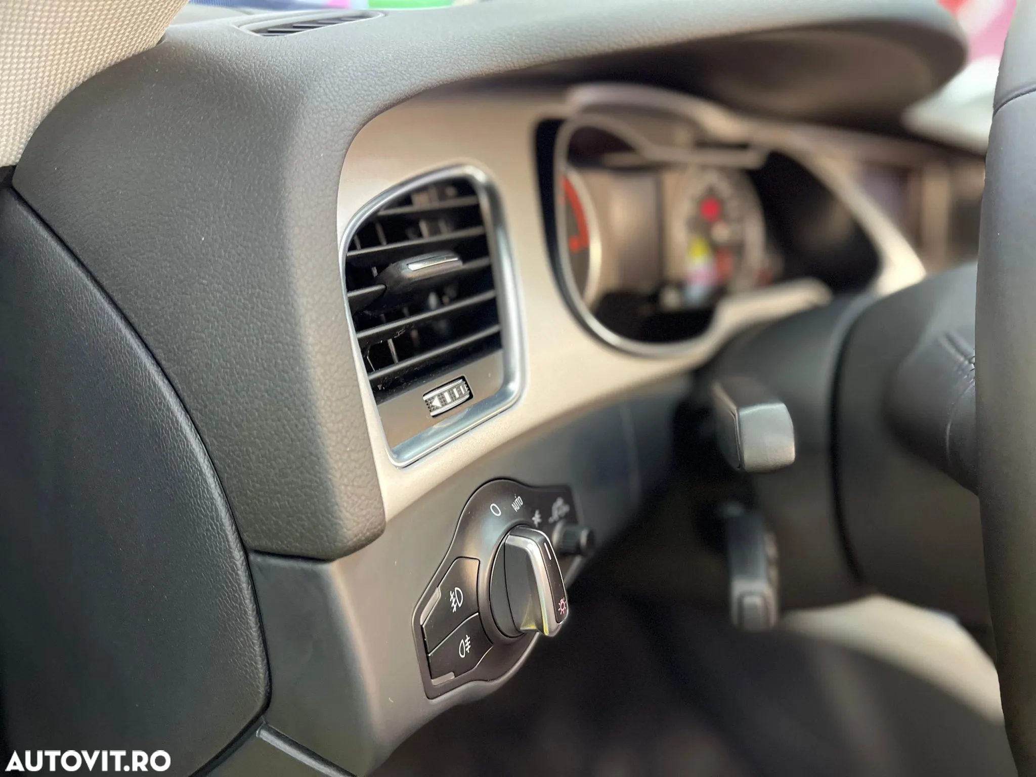 Audi A4 Avant 2.0 TDI Multitronic - 8