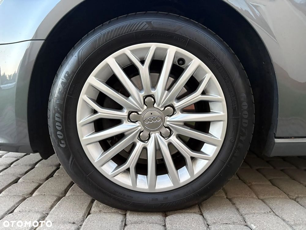 Audi A3 Sportback 2.0 TDI S tronic Ambiente - 5