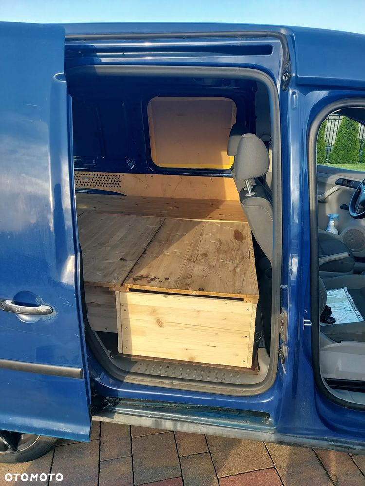Volkswagen Caddy - 9