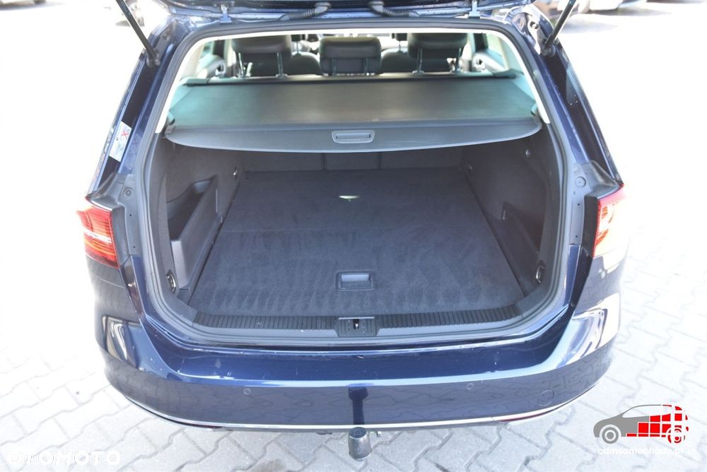 Volkswagen Passat - 17