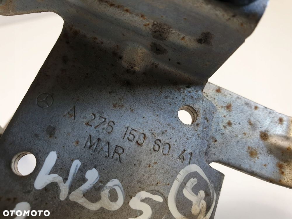 Mercedes W205 3.0 V6 UCHWYT MOCOWANIE A2761596041 - 3