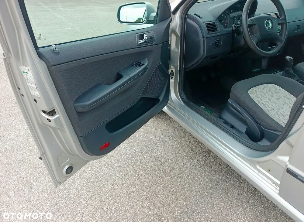 Skoda Fabia 1.4 16V Combi Elegance - 24