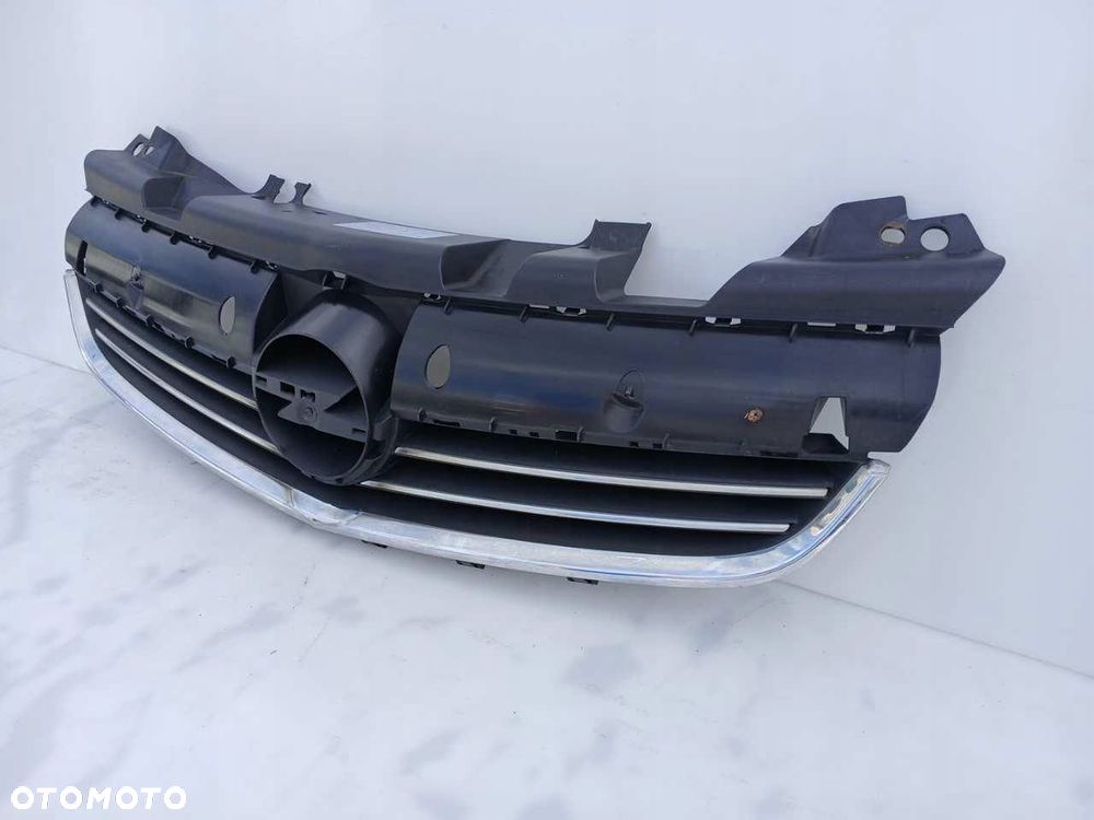 ATRAPA KRATKA WROT GRILL OPEL ZAFIRA B LIFT 13247331 - 2
