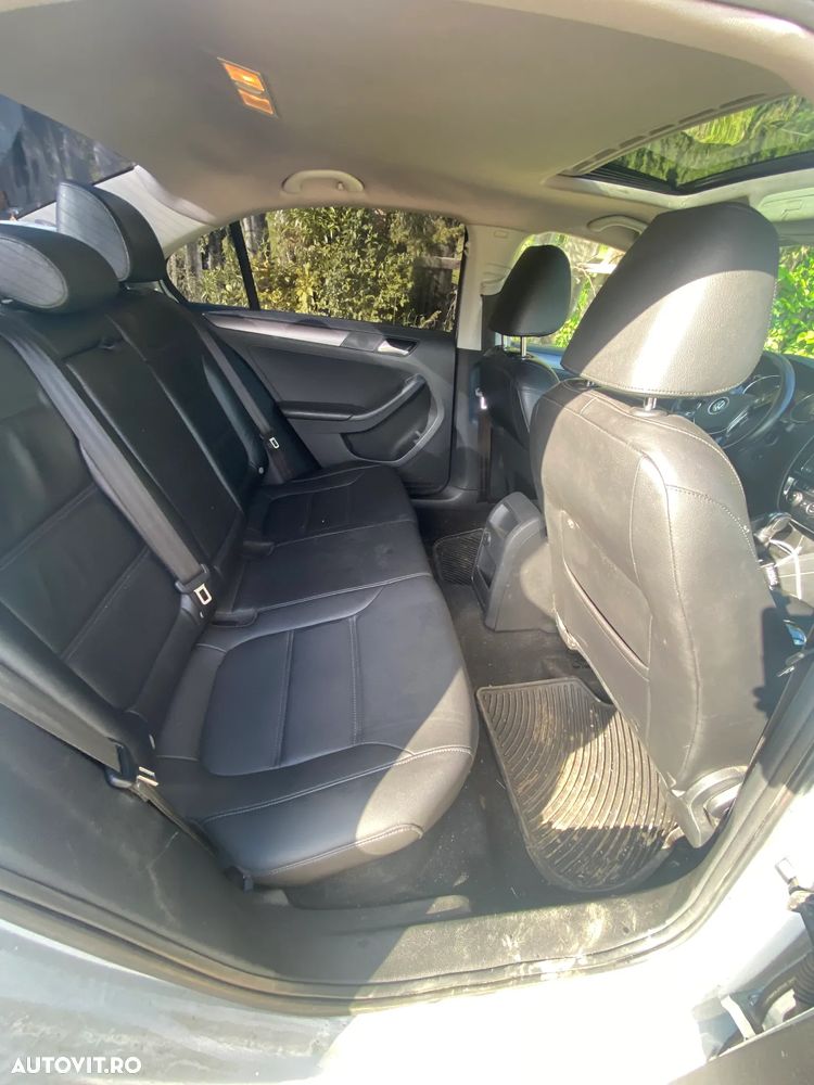 Volkswagen Jetta 1.4 TSI DSG Highline - 12