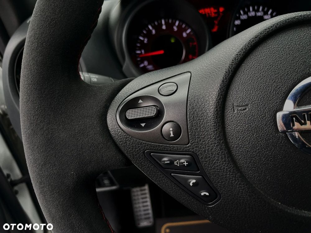 Nissan Juke 1.6 DIG-T ALL-MODE 4x4i CVT Nismo - 25