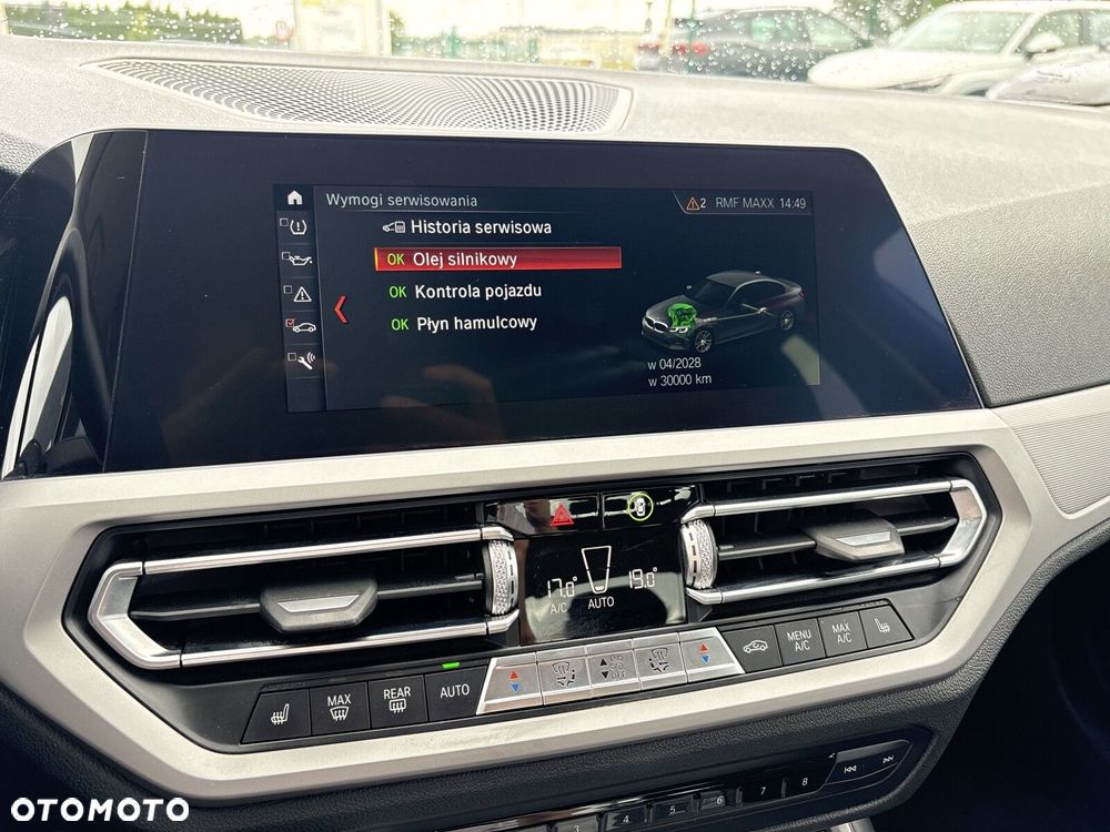 BMW Seria 3 318i - 27