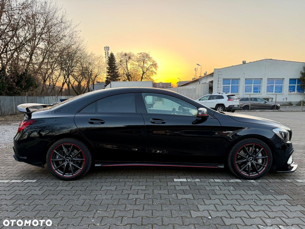Mercedes-Benz CLA - 4