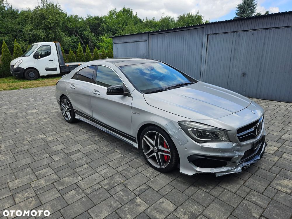 Mercedes-Benz CLA 45 AMG 4-Matic - 4