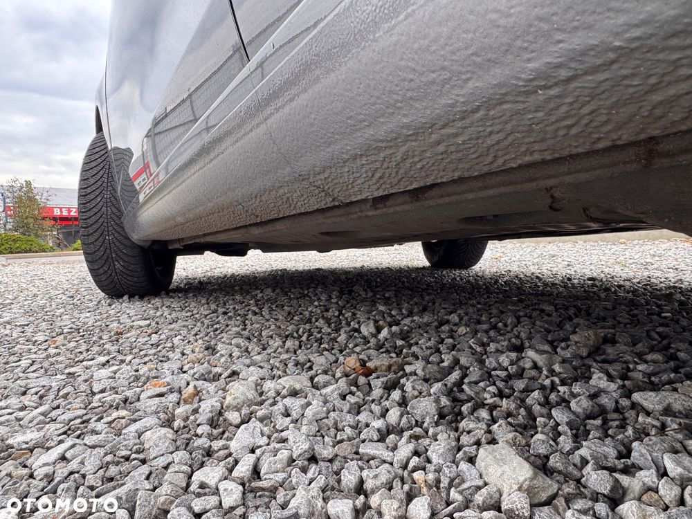 Volkswagen Golf - 14