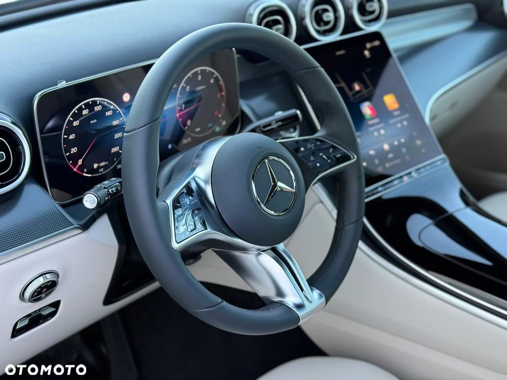 Mercedes-Benz GLC - 22