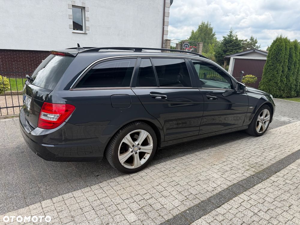 Mercedes-Benz Klasa C 200 (BlueEFFICIENCY) - 5