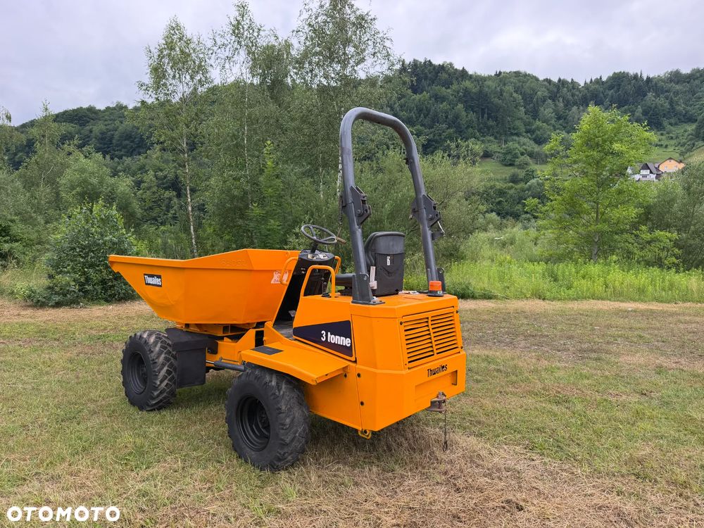 Thwaites MACH Wozidło Budowlane-Rolnicze. Wózek z Obrotową Kolebą. 3 tony ładowność. 4x4. Silnik YANMAR 4 cylindry 50 km. Jazda 3 prędkości. Maszyna w ładnym stanie z Norweskiego Gospodarstwa! Ani deka luzów i wycieków! Pełny Oryginał. Hamulce brzytwa. Serwisy w DEKRA. Maszyna Woziła lekkie ładunki. Wielka Okazja. Wszystko w pełnym Oryginale. Opony Oryginał. Oświetlenie Fabryczne!  Mocny Silnik 4 cylindry. OKAZJA TANIO - 8