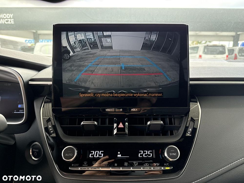 Toyota Corolla 2.0 Hybrid Comfort - 18