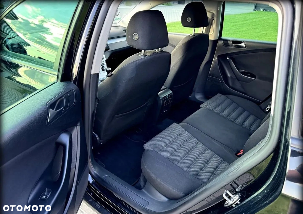Volkswagen Passat 2.0 TDI DPF Comfortline - 5