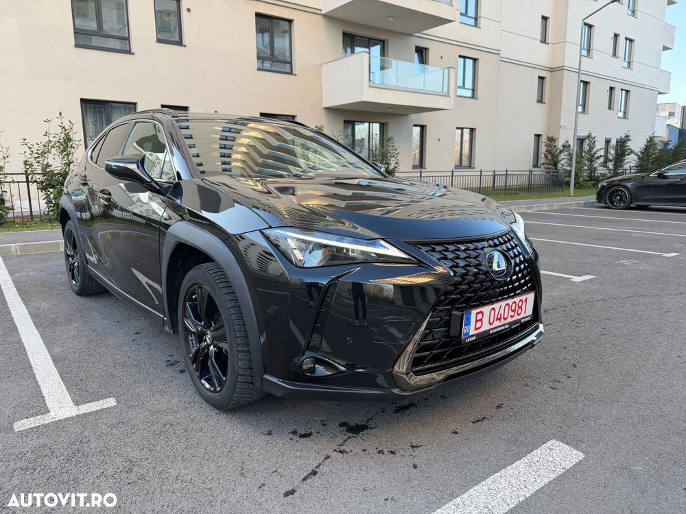 Lexus UX 250h E-FOUR Luxury ML - 2