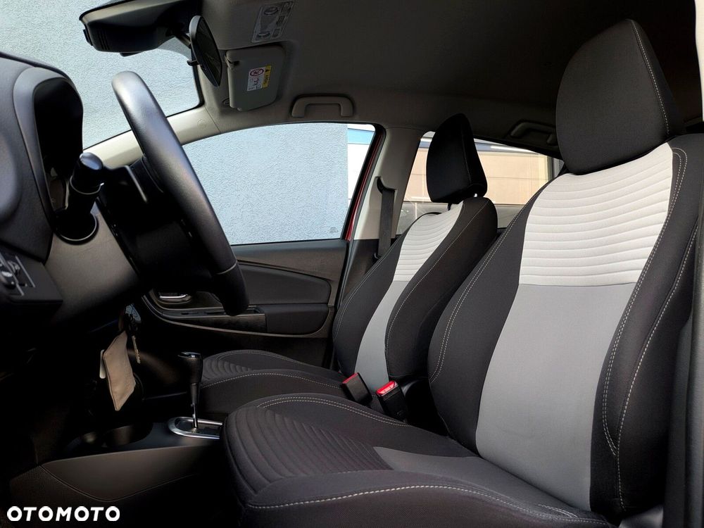 Toyota Yaris 1.5 Premium CVT - 10