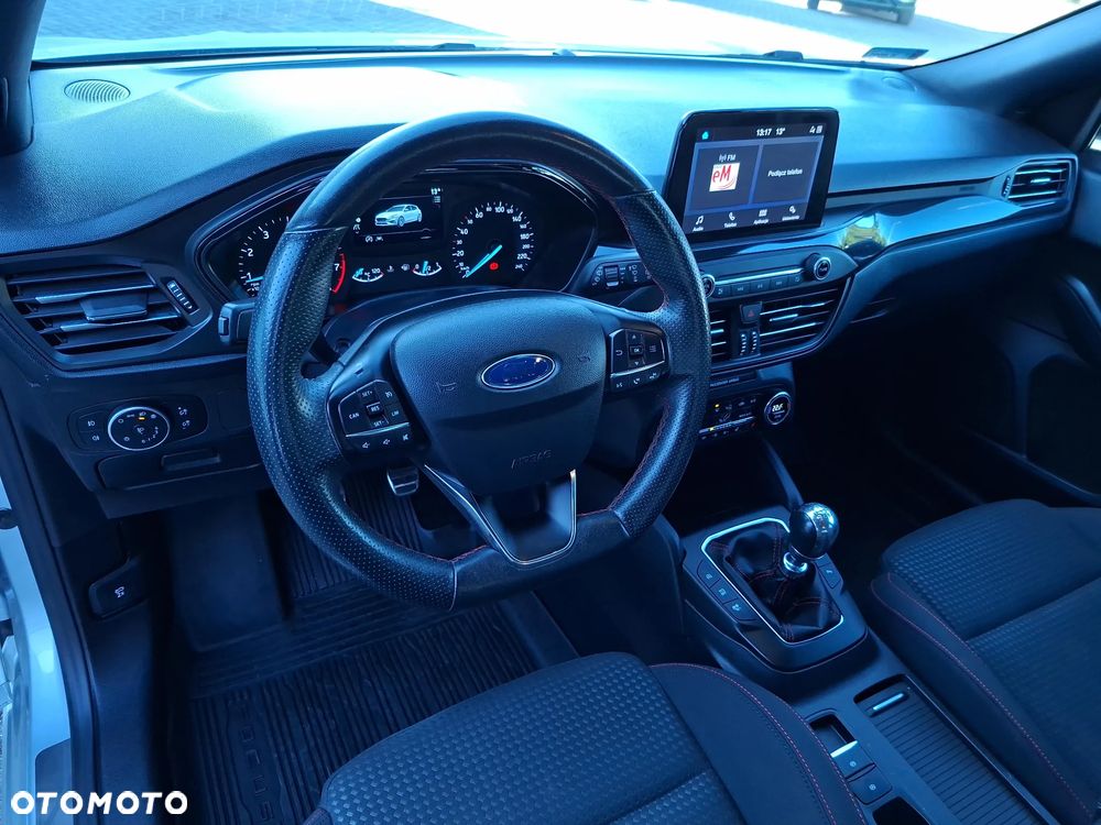 Ford Focus 1.0 EcoBoost ST-Line - 19