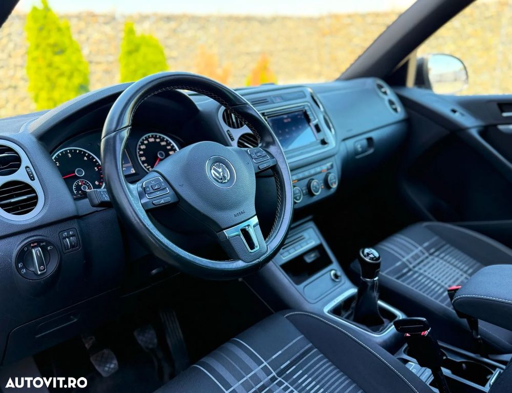Volkswagen Tiguan 2.0 TDI SCR BlueMotion Technology Lounge Sport & Style - 17