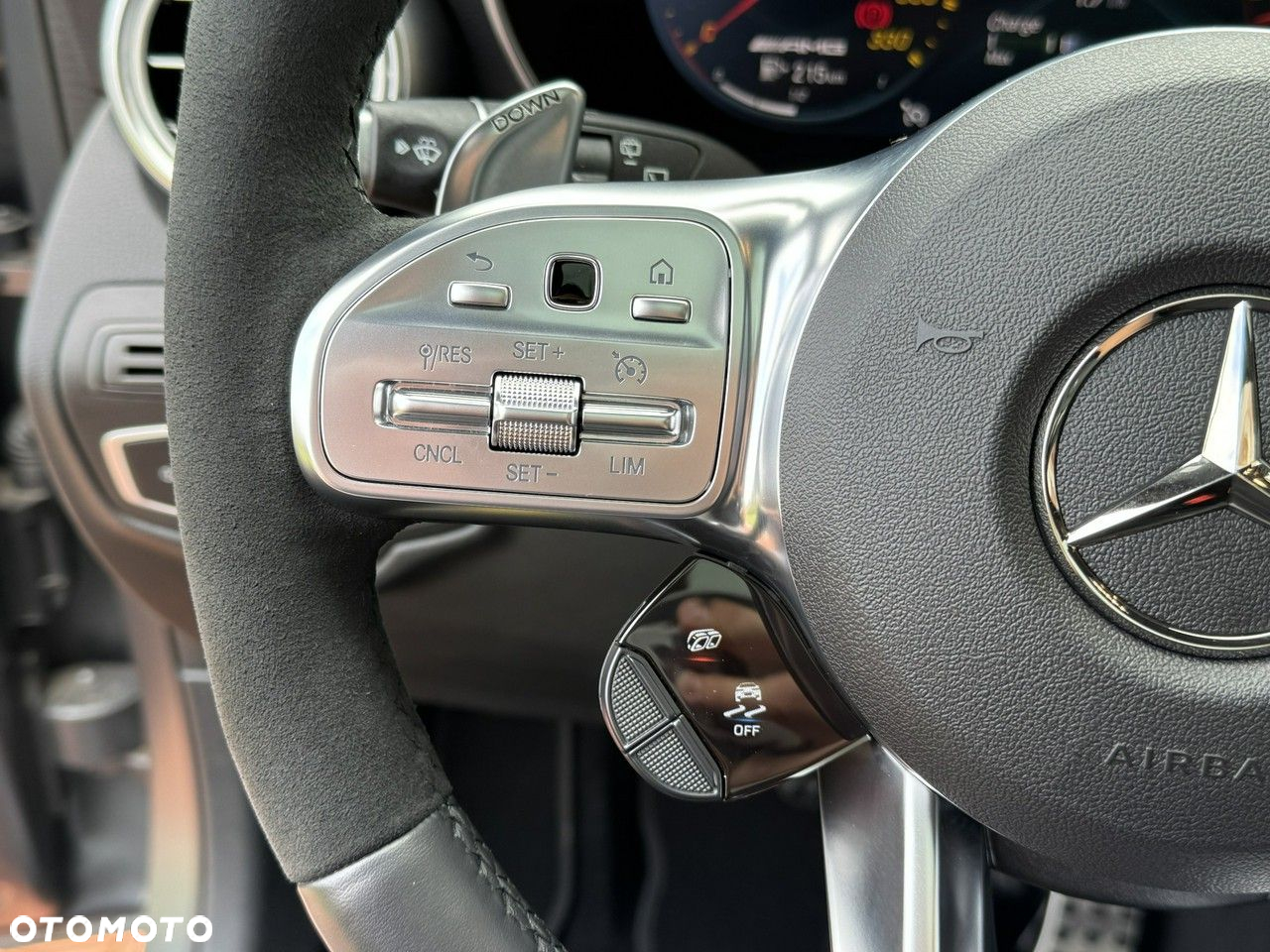 Mercedes-Benz GLC - 28