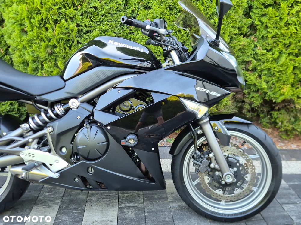 Kawasaki ER - 7