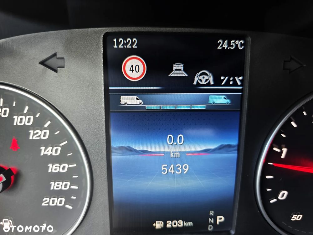 Mercedes-Benz SPRINTER 319 CDI - 24