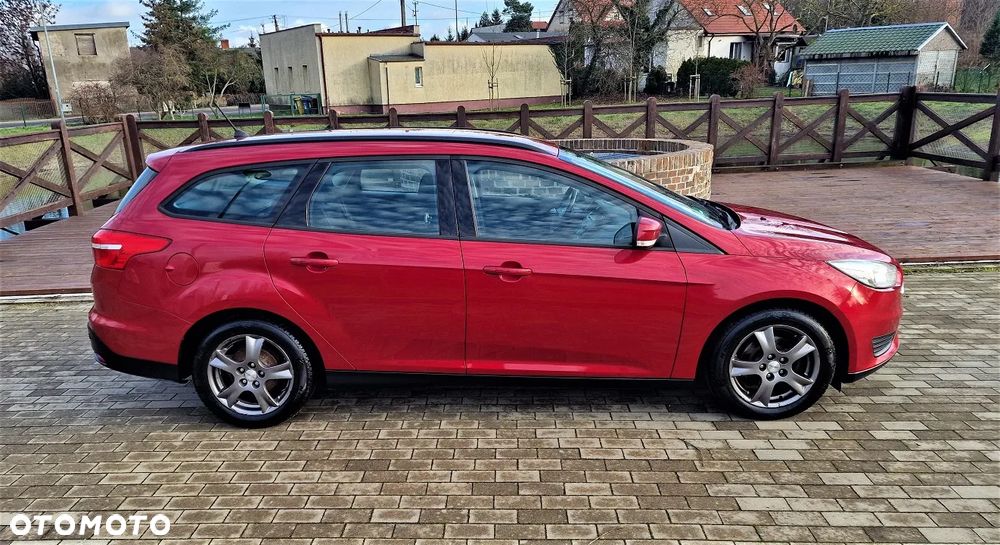 Ford Focus 1.6 SYNC Edition - 2