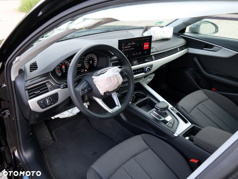 Audi A4 Limousine 35 TFSI mHEV Advanced S tronic - 9