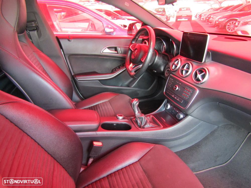 Mercedes-Benz CLA 200 Shooting Brake (CDI) d AMG Line - 11