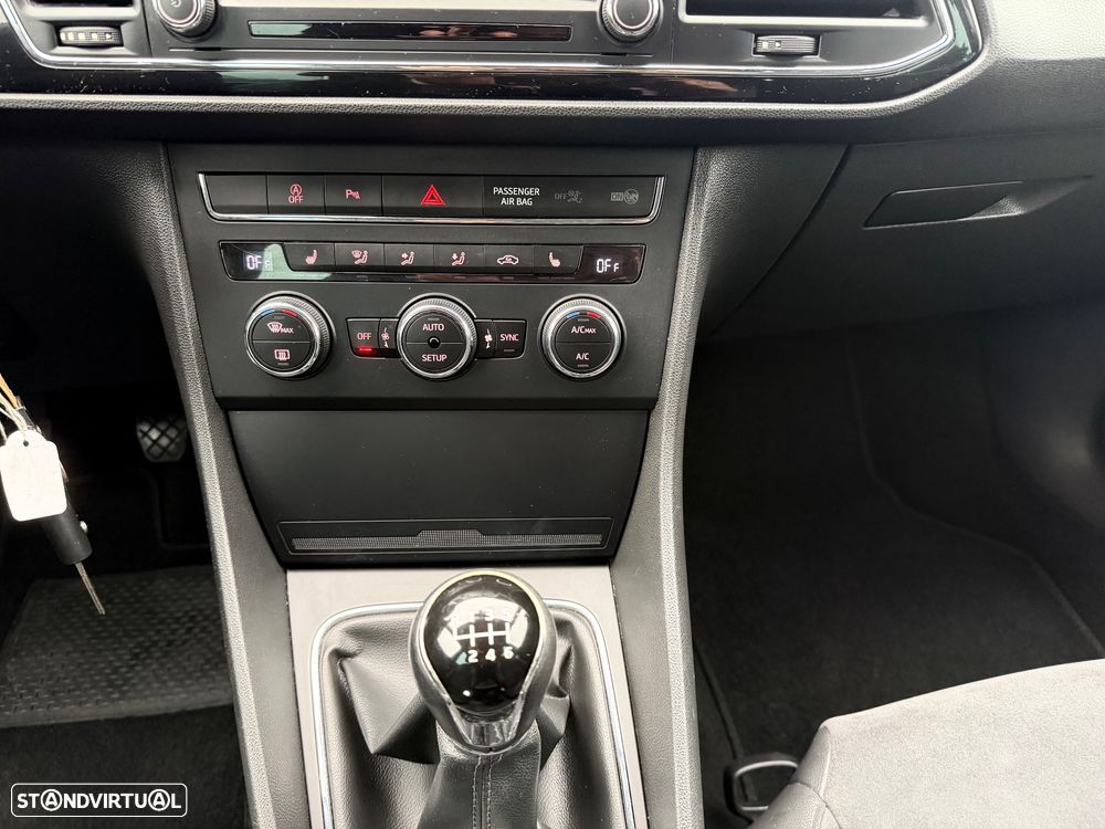 SEAT Leon 1.6 TDI S&S Style - 29