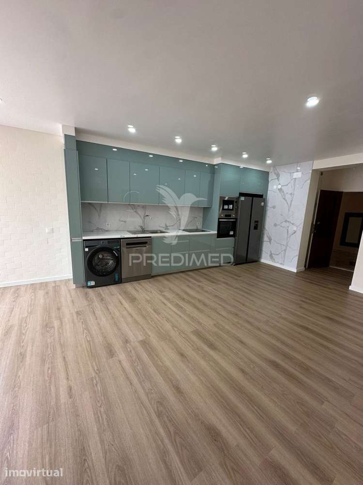 Apartamento T1+1 Remodelado com Varanda em Vila do Conde, Porto - Grande imagem: 2/7