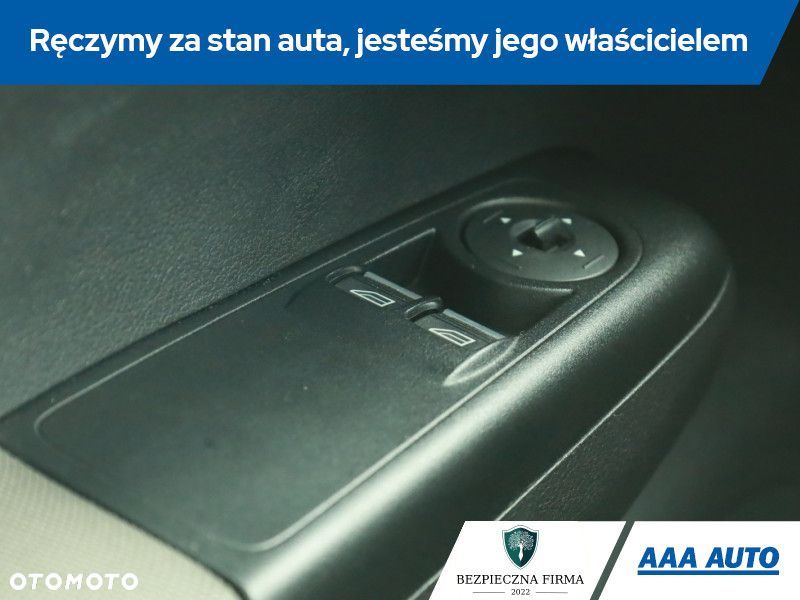 Ford Tourneo Courier - 17