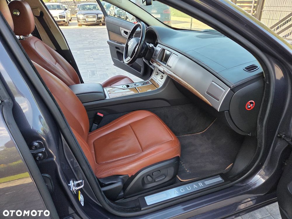 Jaguar XF 3.0 V6 S - 20