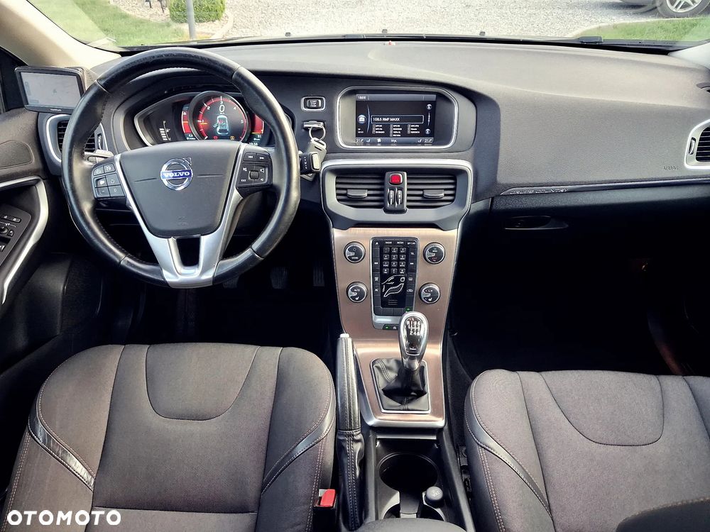 Volvo V40 Cross Country D2 Summum - 27