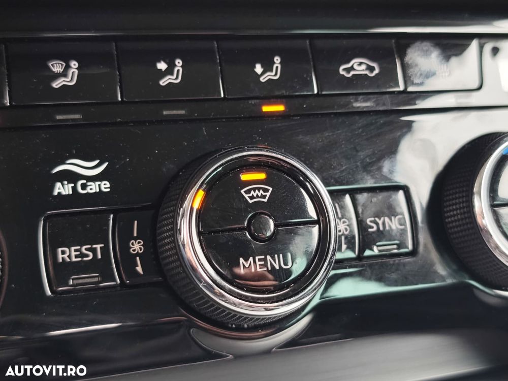 Skoda Superb 1.5 TSI DSG Ambition - 32